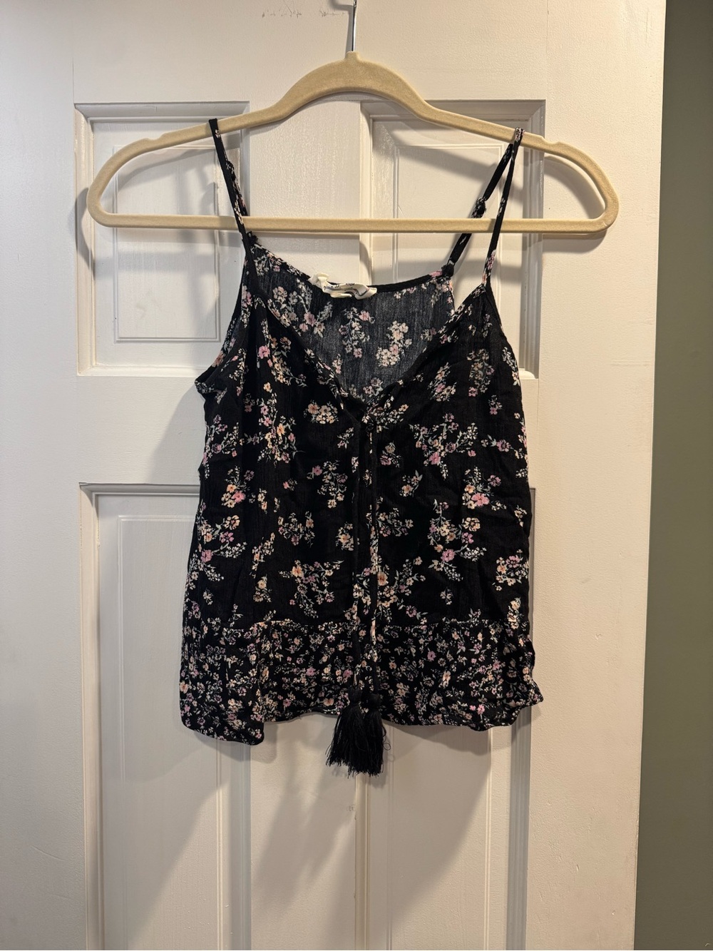Floral Tie-Front Spaghetti Strap Tank Top - Black with Pink Floral size MEDIUM